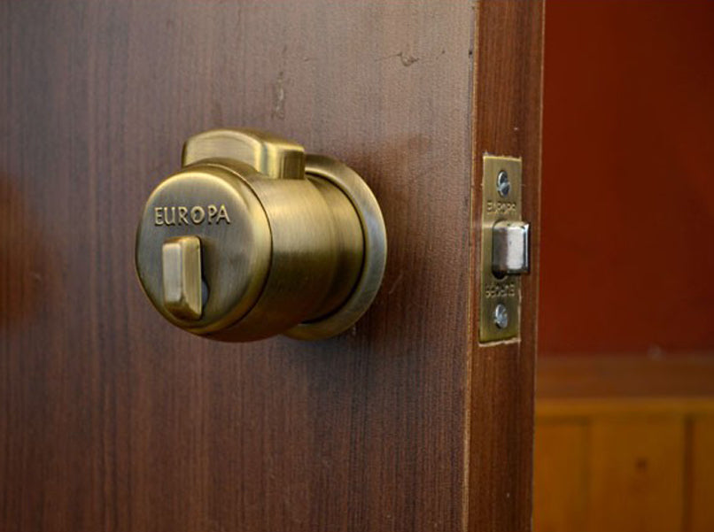 Europa Door Lock D120 Feather Touch