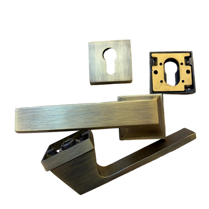 On Rose Handle Model Giza Brass Material Antique Finish MDR