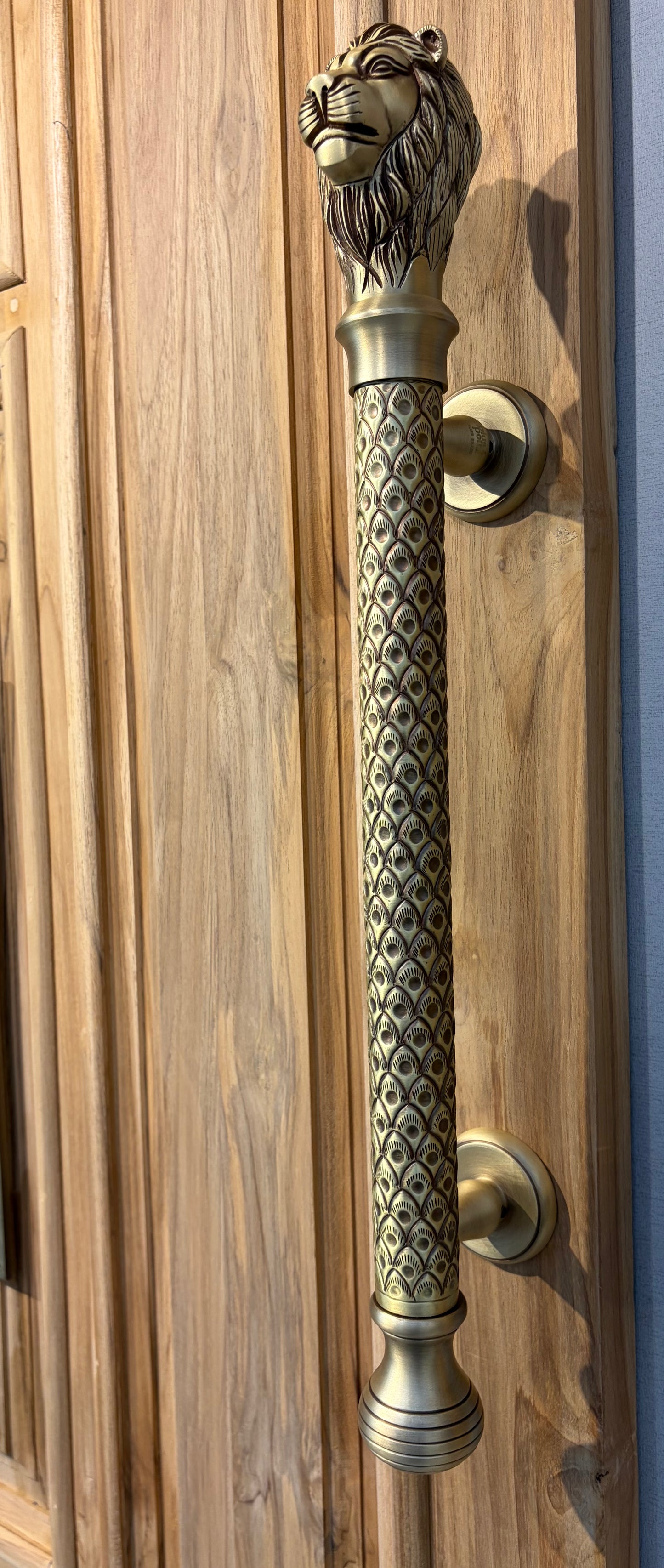 Main Door Door Pull Handle Roar (Lion) 32x300mm Brass Material Antique Finish PP